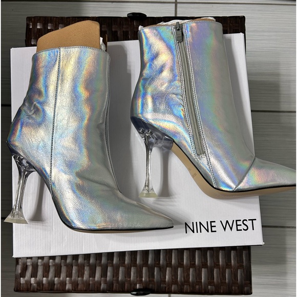 NINE WEST • Iridescent/Silver High Heel Bootie • 7.5 M • - Picture 2 of 8